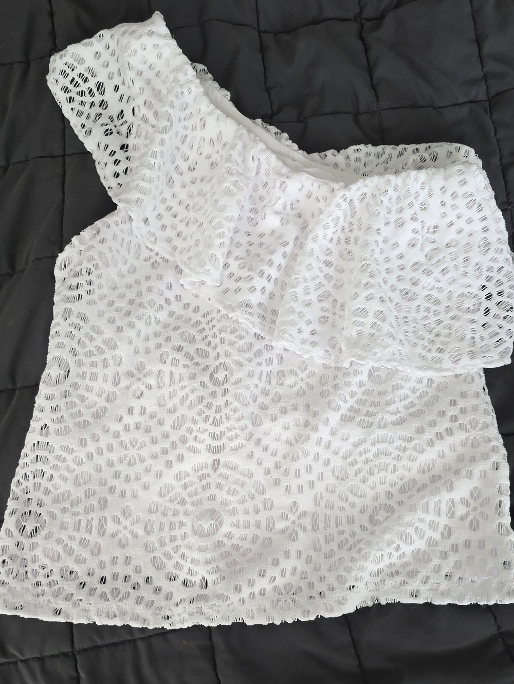 Lilly Pulitzer White One-Shoulder Lace Ruffle Tank